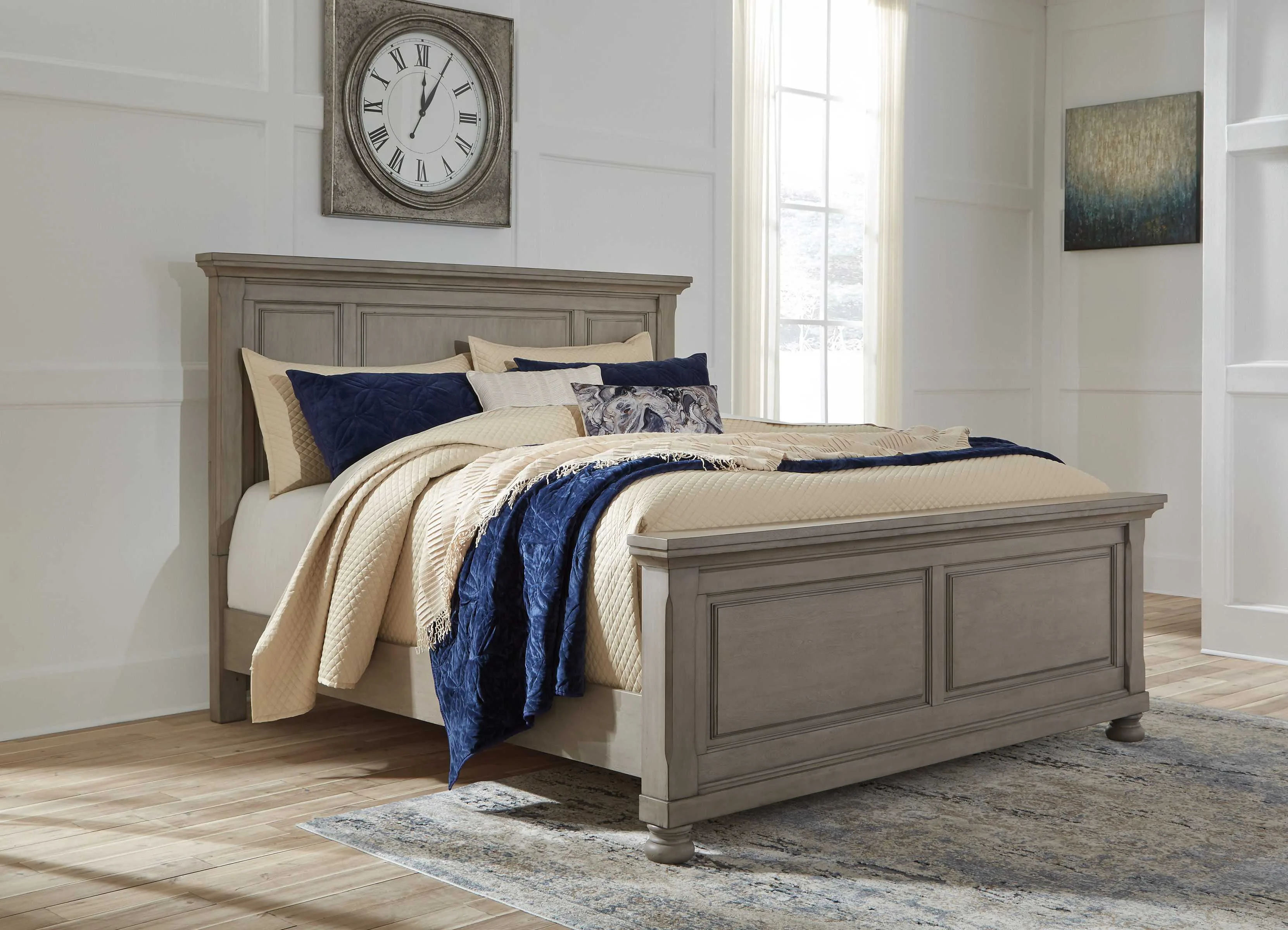 Lettner - Light Gray - Queen Panel Bed