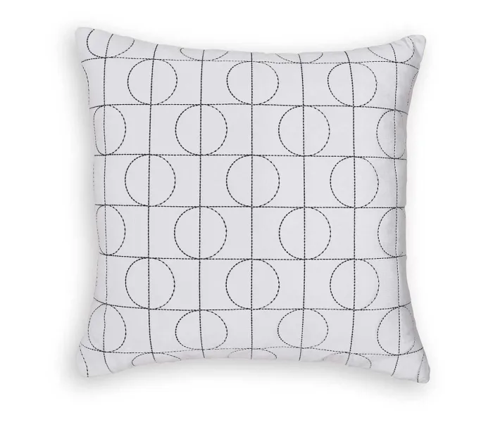 Kydner - White / Black - Pillow (Set of 4)