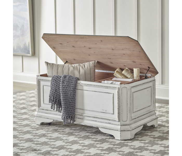Magnolia Manor - Storage Trunk
