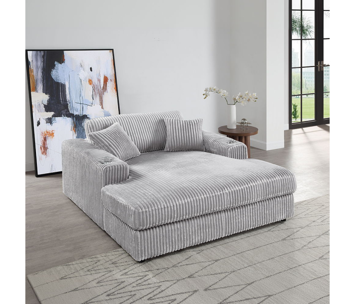 Hilde - Chaise With 2 Pillows - Light