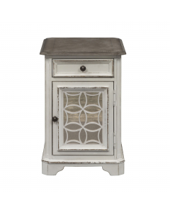 Magnolia Manor - Chair Side Table, 17.5"